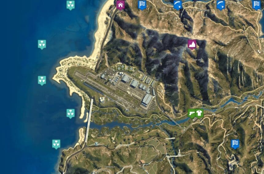 Base militar em GTA 5 Online, oferecendo ação emocionante e aventuras estratégicas.