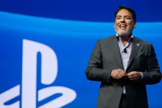 Ex-CEO da PlayStation apoia aumento nos preços de jogos para console.
