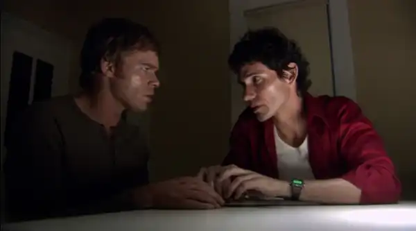 Resumo da 1ª temporada de Dexter Resumo da 1ª temporada de Dexter